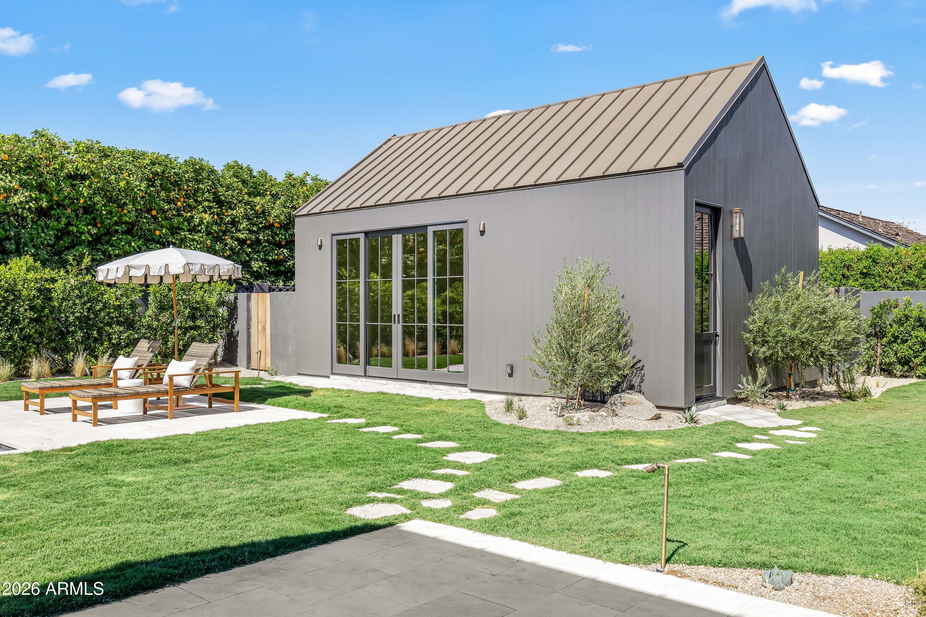 5402 E LAFAYETTE Boulevard