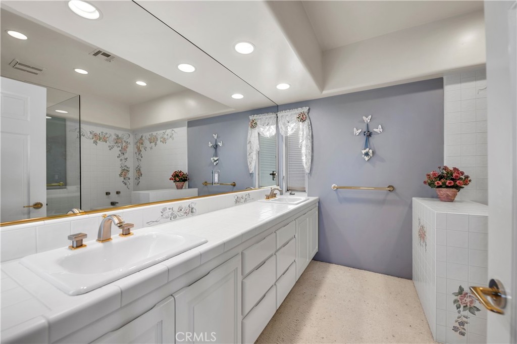 21410 Avenida De Arboles