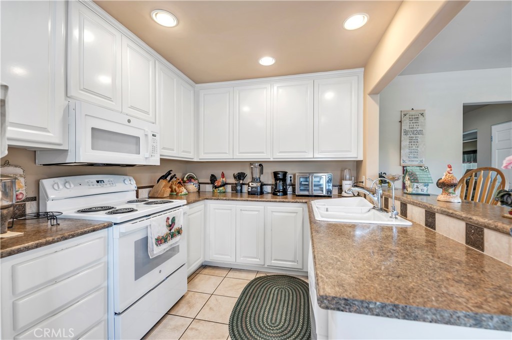 21410 Avenida De Arboles