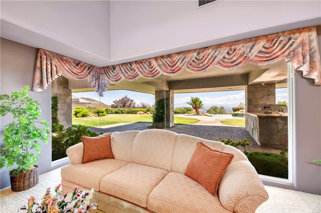 21410 Avenida De Arboles