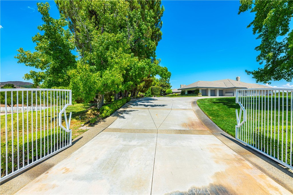 21410 Avenida De Arboles