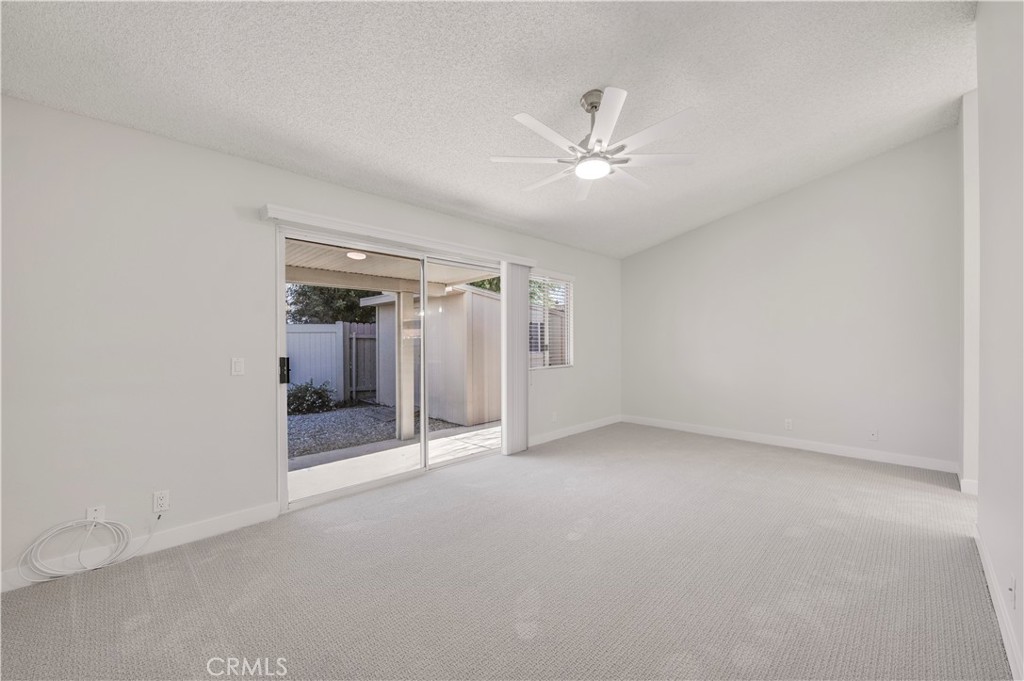 29296 Knoll Court