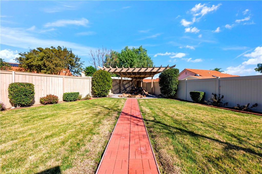 29296 Knoll Court
