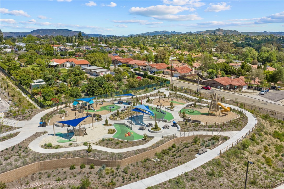801 La Palma Drive
