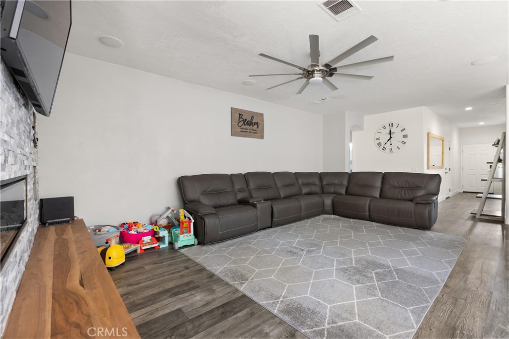 30709 Long Point Drive