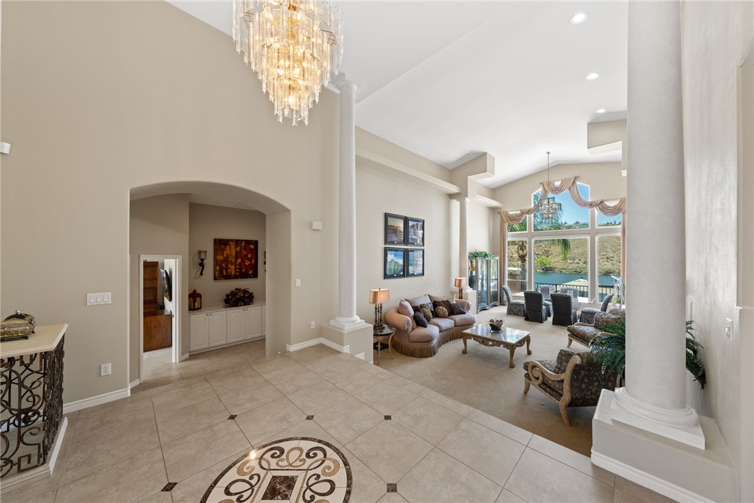 22001 Loch Lomond Drive