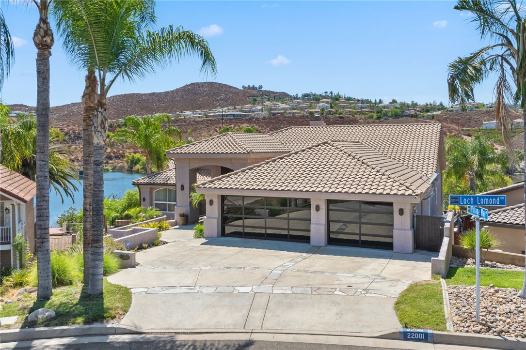 22001 Loch Lomond Drive