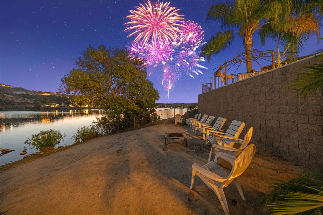 22001 Loch Lomond Drive
