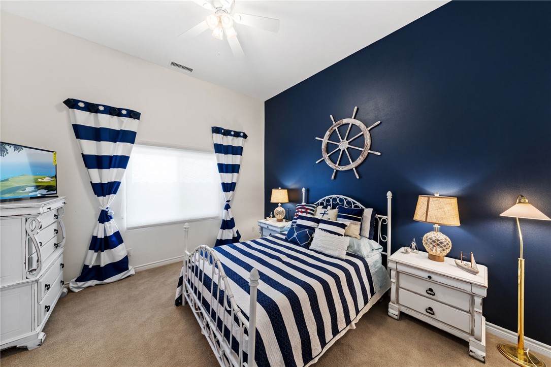 22001 Loch Lomond Drive