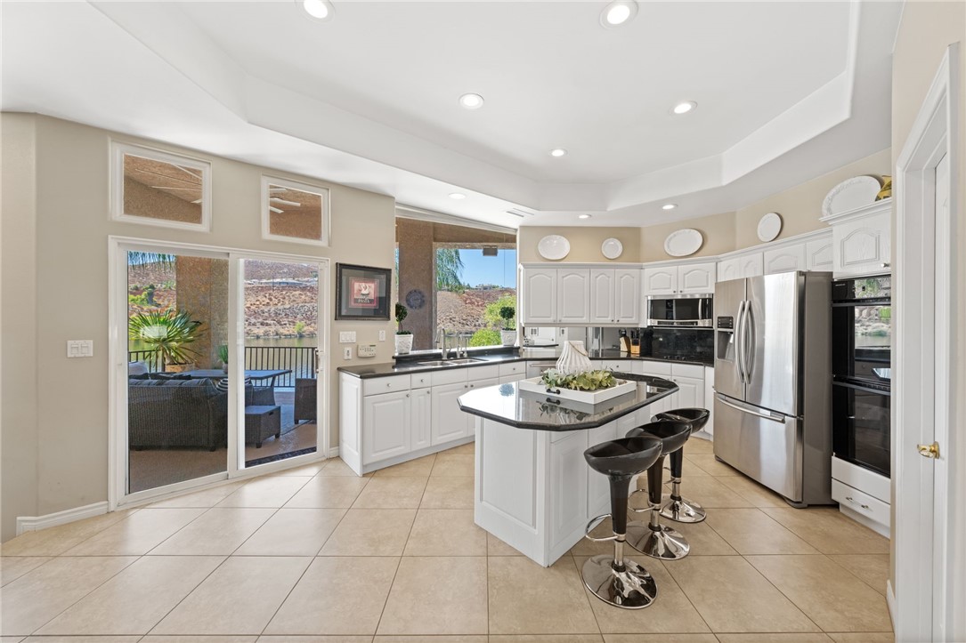 22001 Loch Lomond Drive