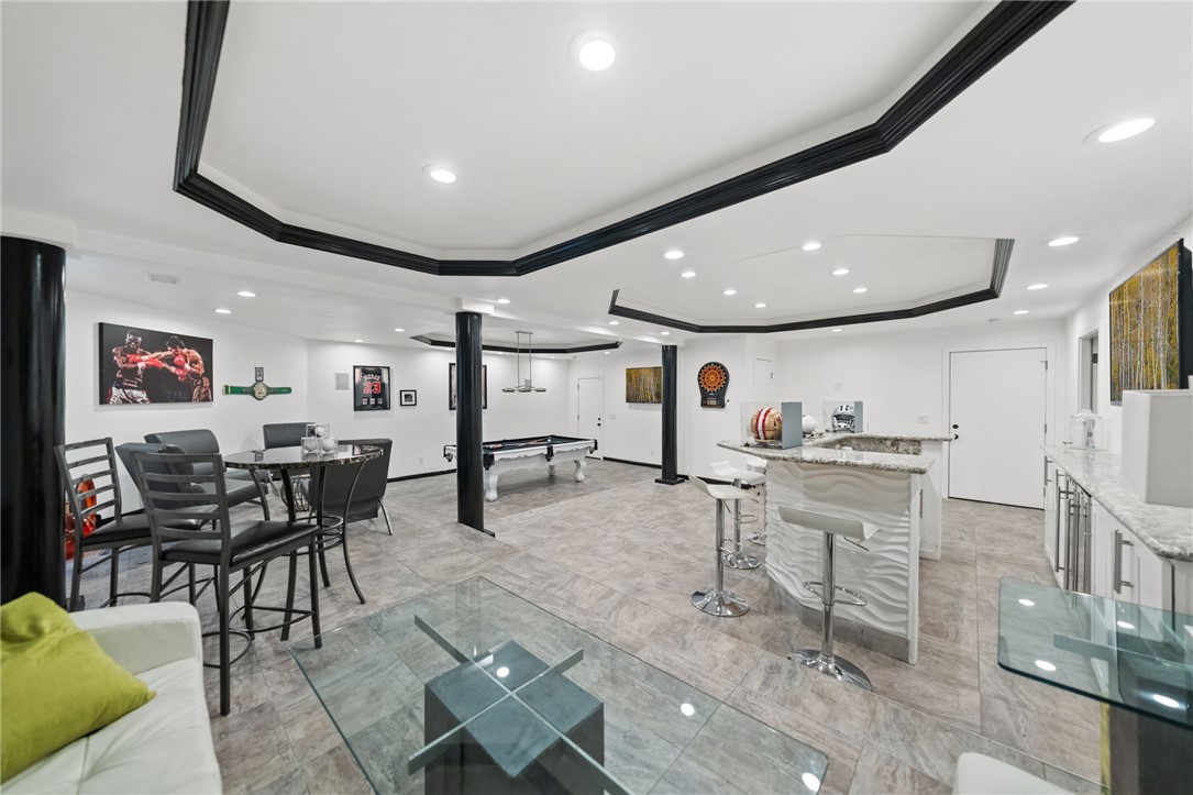 22001 Loch Lomond Drive