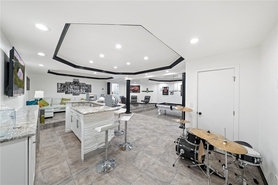 22001 Loch Lomond Drive