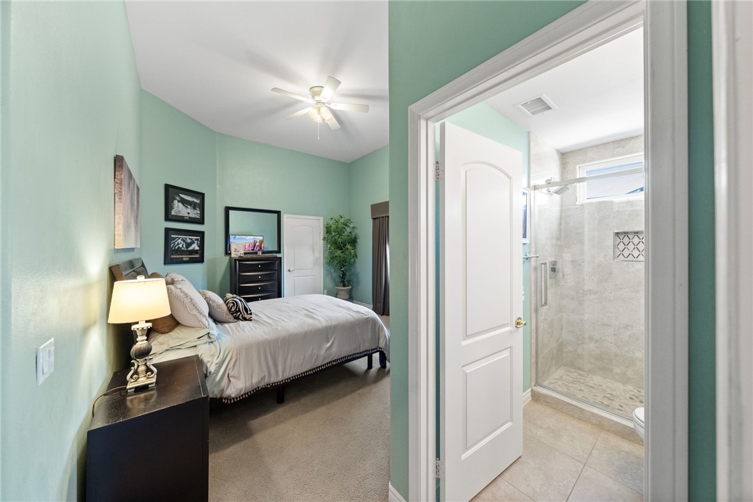 22001 Loch Lomond Drive