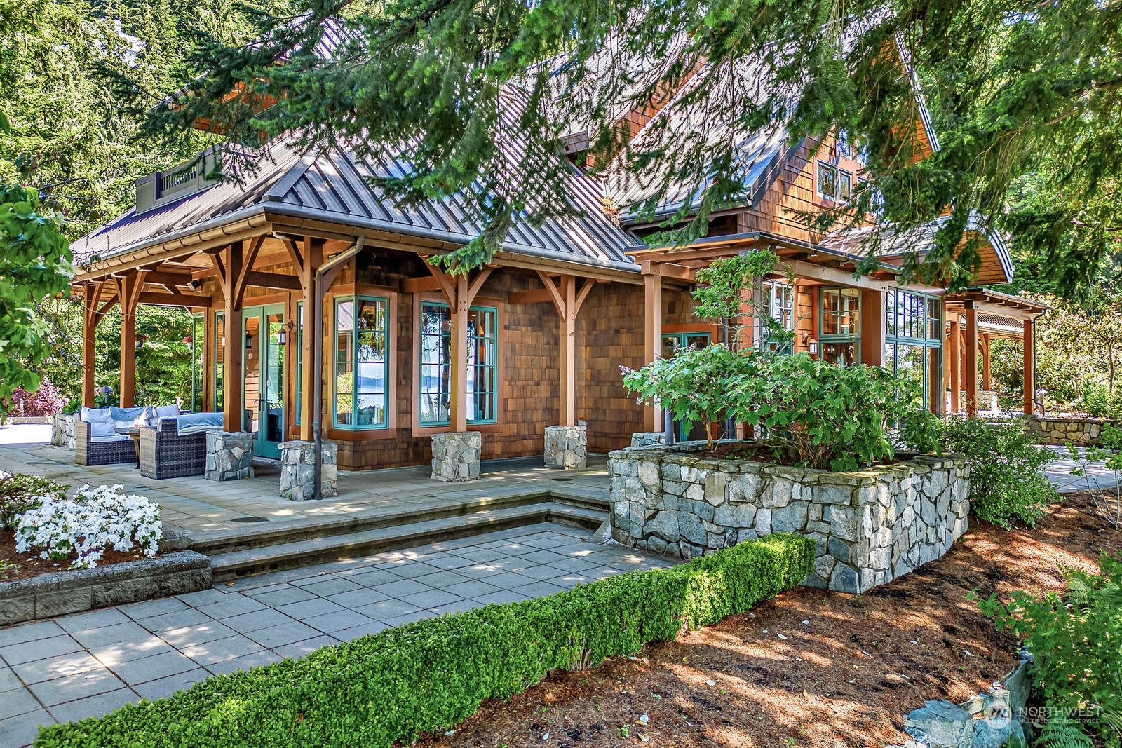 1401 Chuckanut Crest Drive