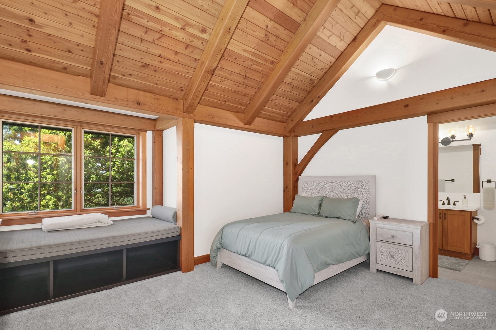 1401 Chuckanut Crest Drive