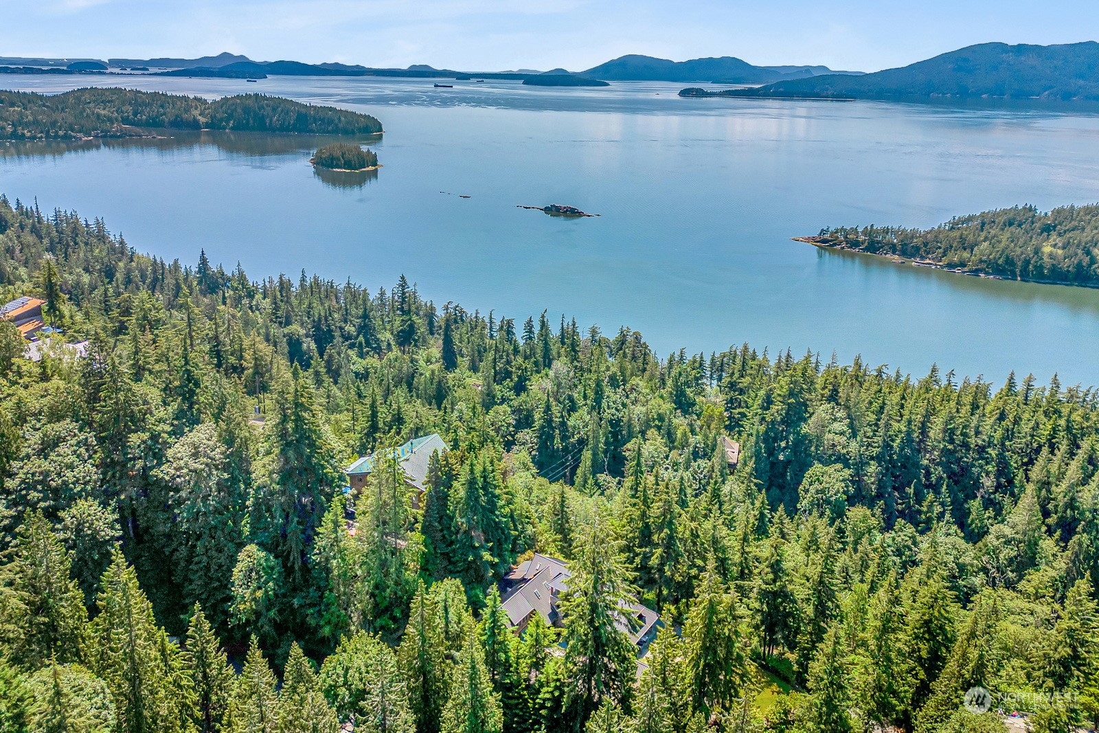 1401 Chuckanut Crest Drive