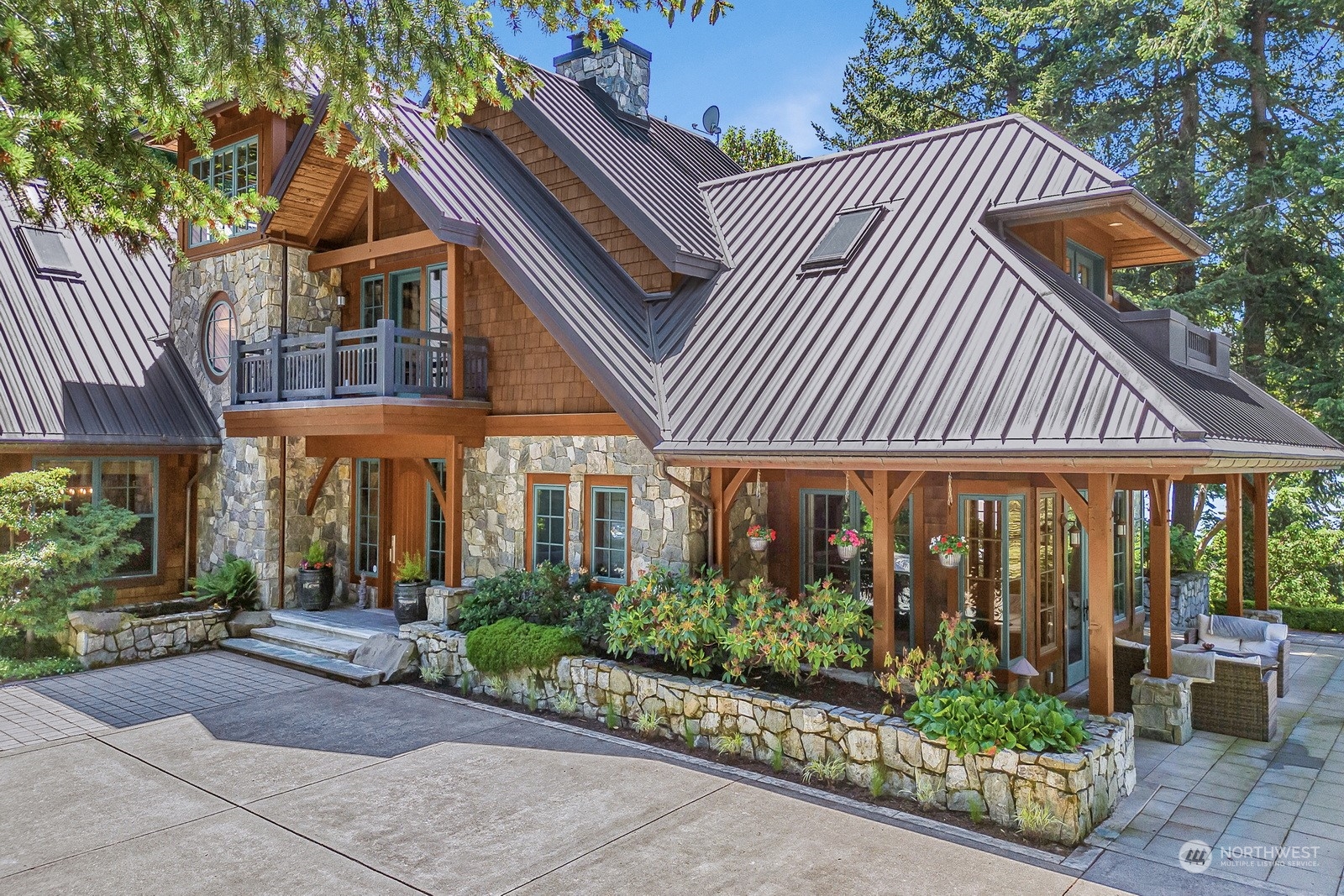 1401 Chuckanut Crest Drive