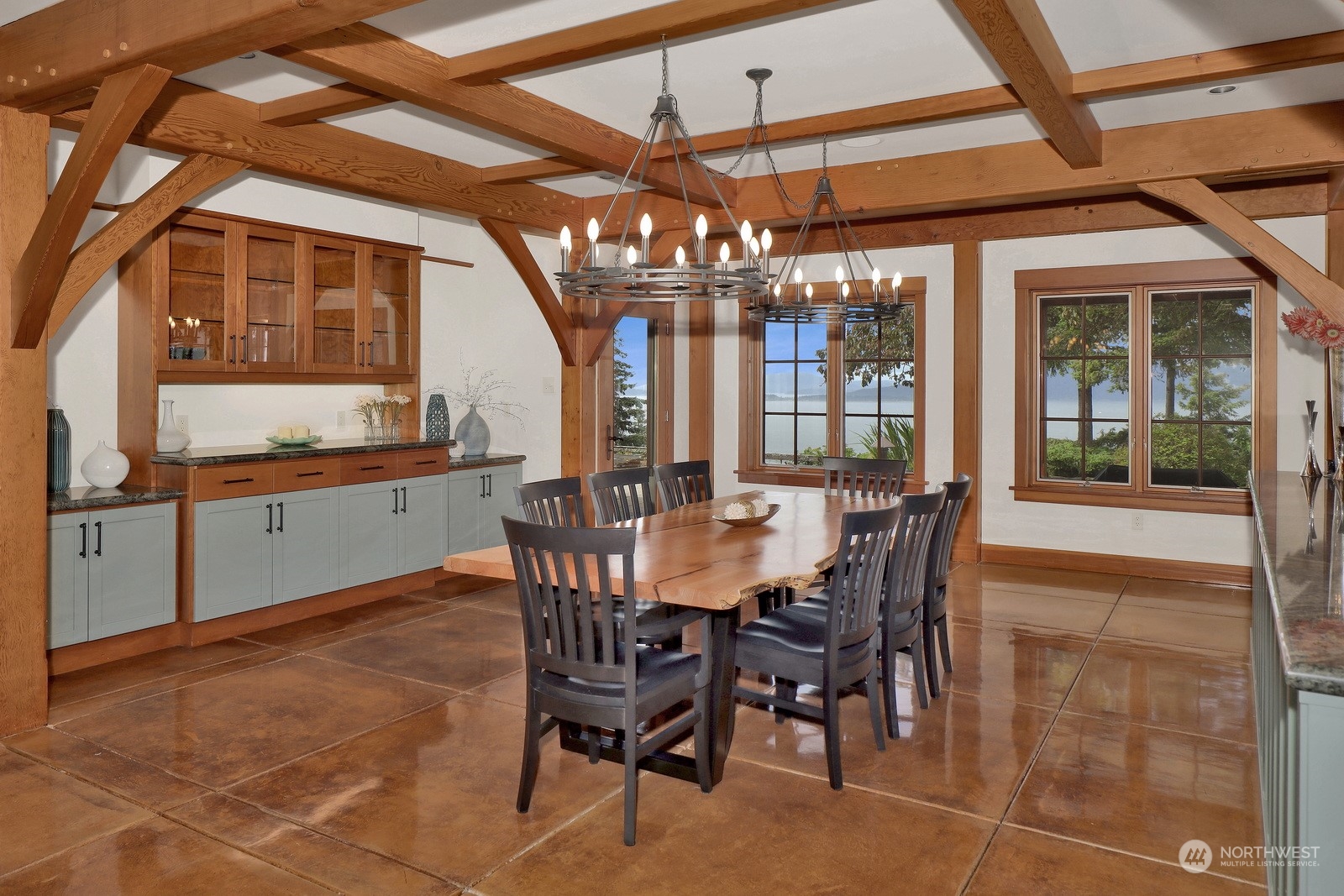 1401 Chuckanut Crest Drive