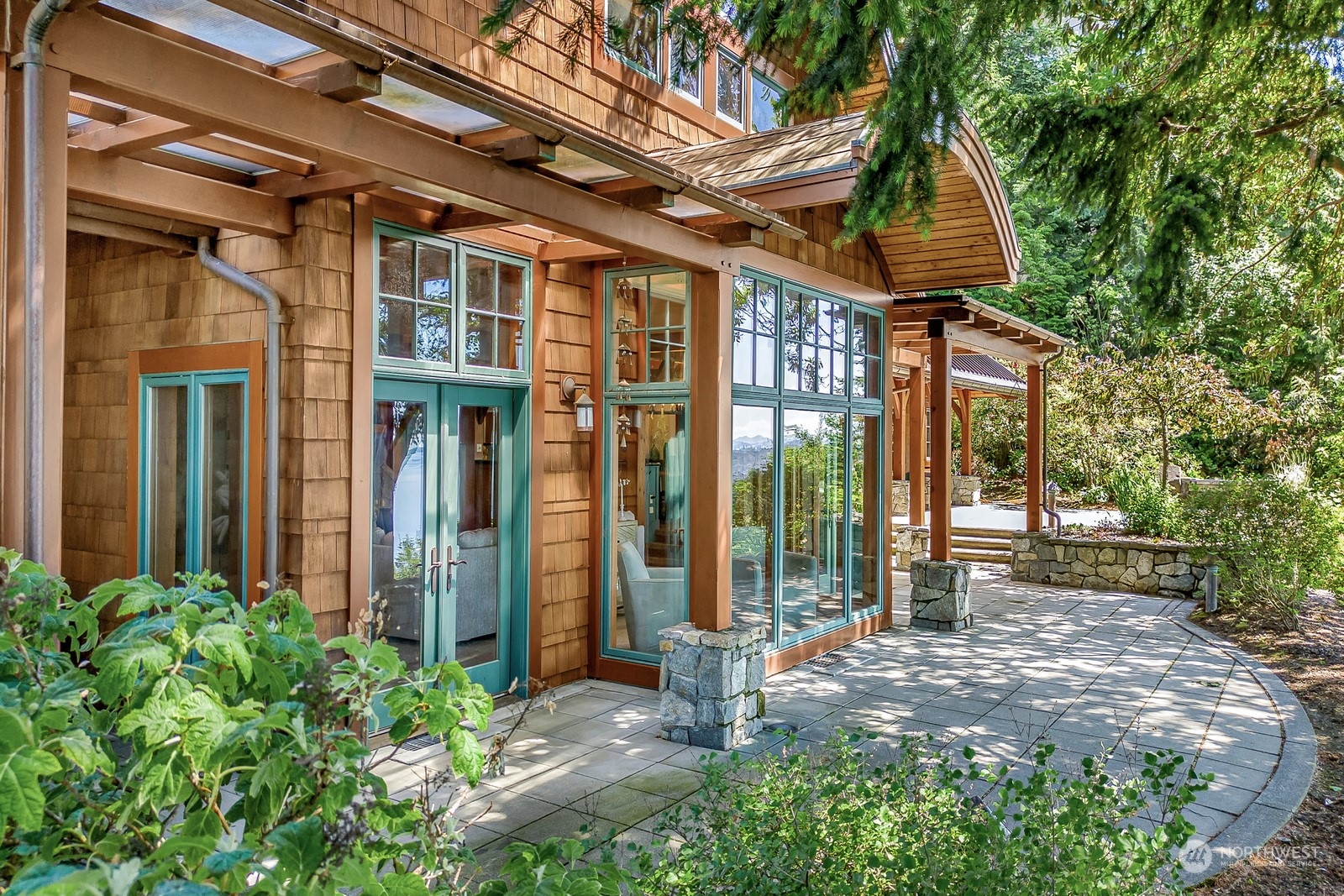 1401 Chuckanut Crest Drive