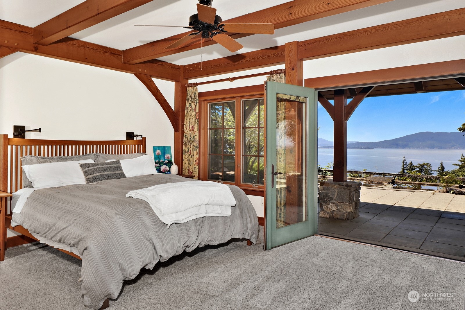 1401 Chuckanut Crest Drive