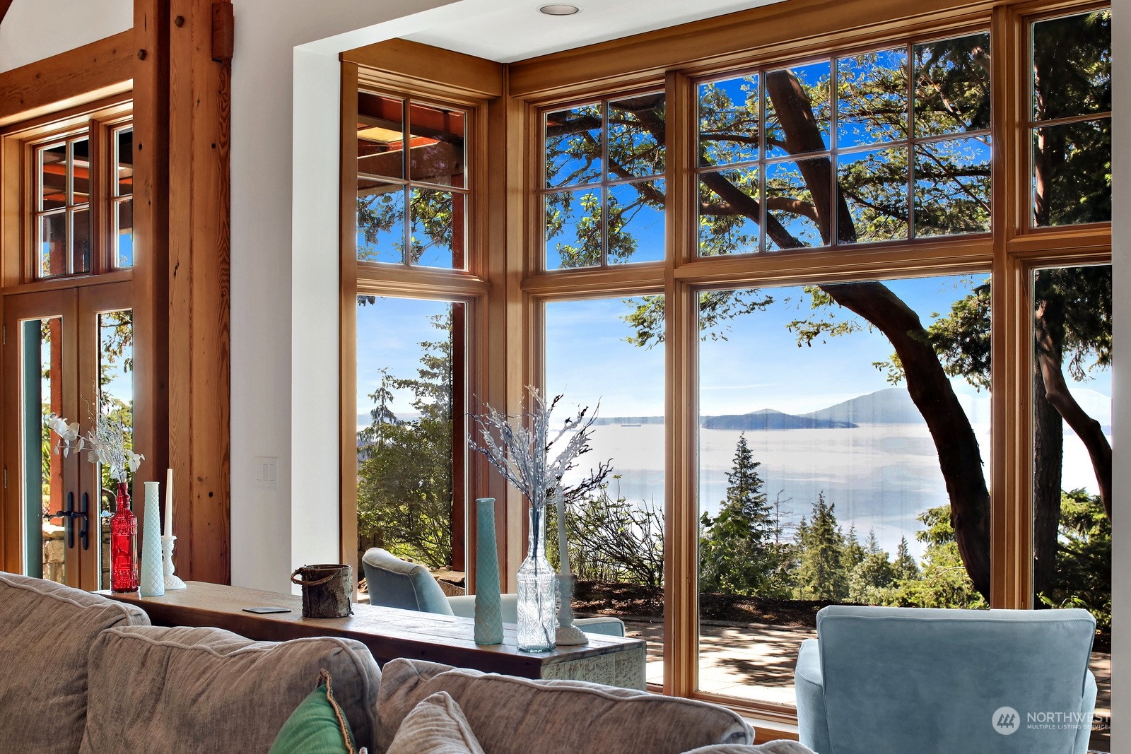 1401 Chuckanut Crest Drive