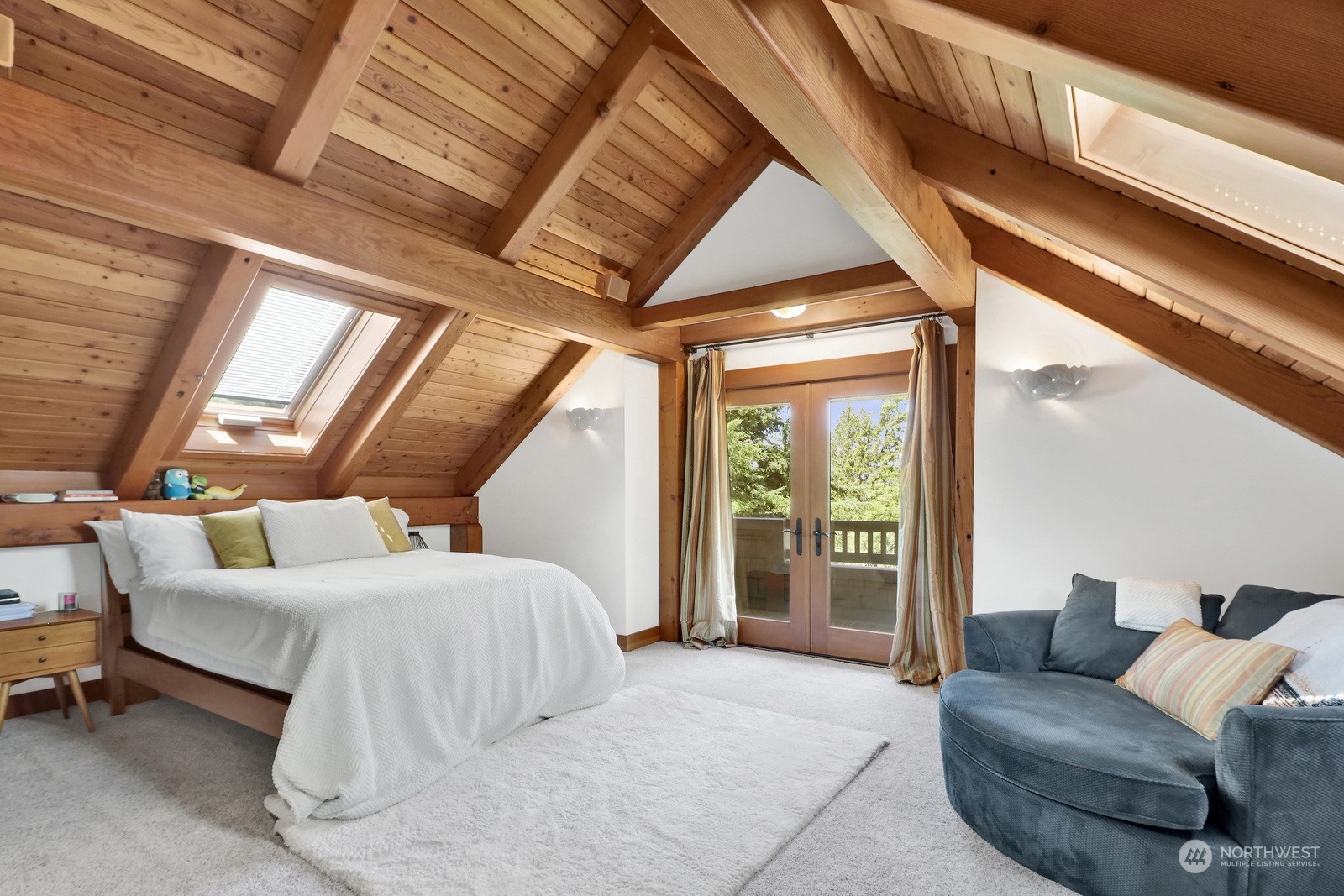 1401 Chuckanut Crest Drive