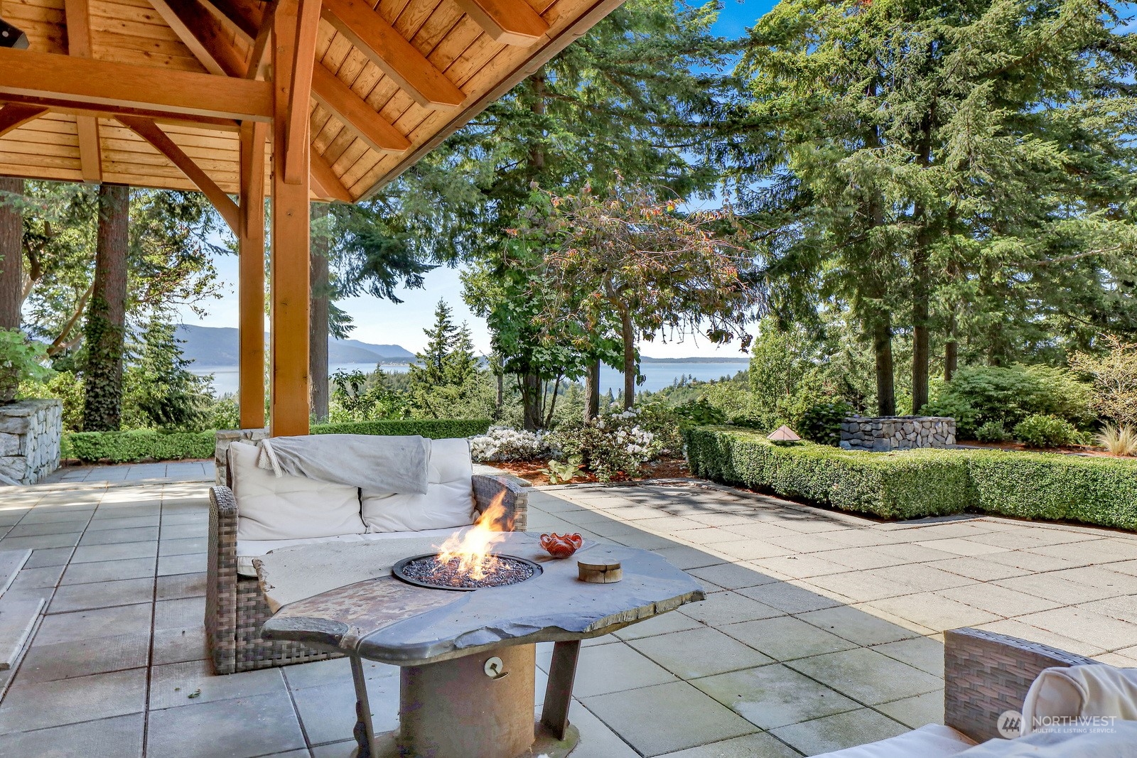 1401 Chuckanut Crest Drive