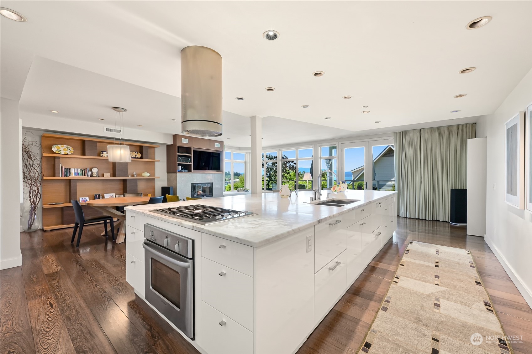811 10th Street Unit: 203