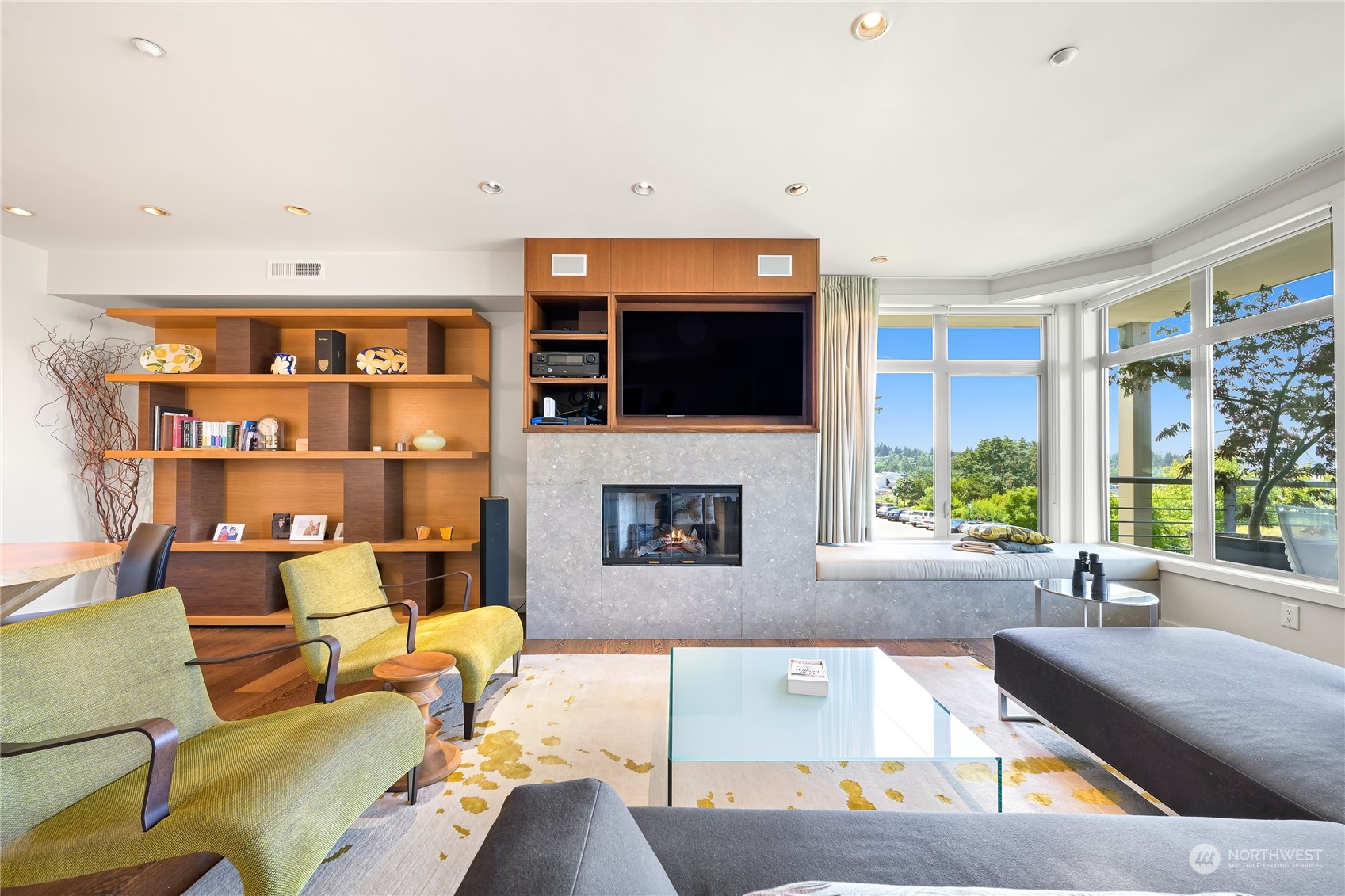 811 10th Street Unit: 203