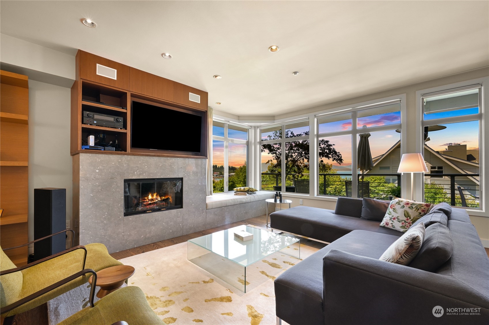 811 10th Street Unit: 203