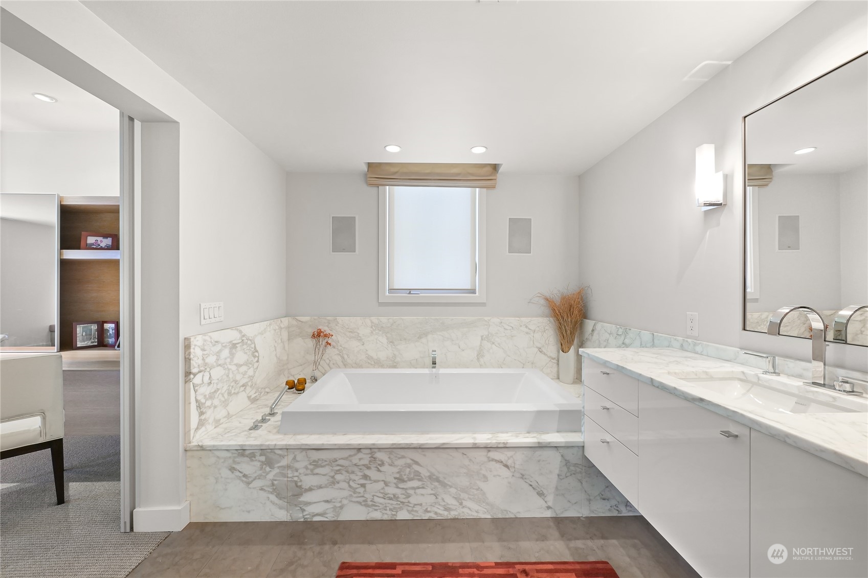 811 10th Street Unit: 203