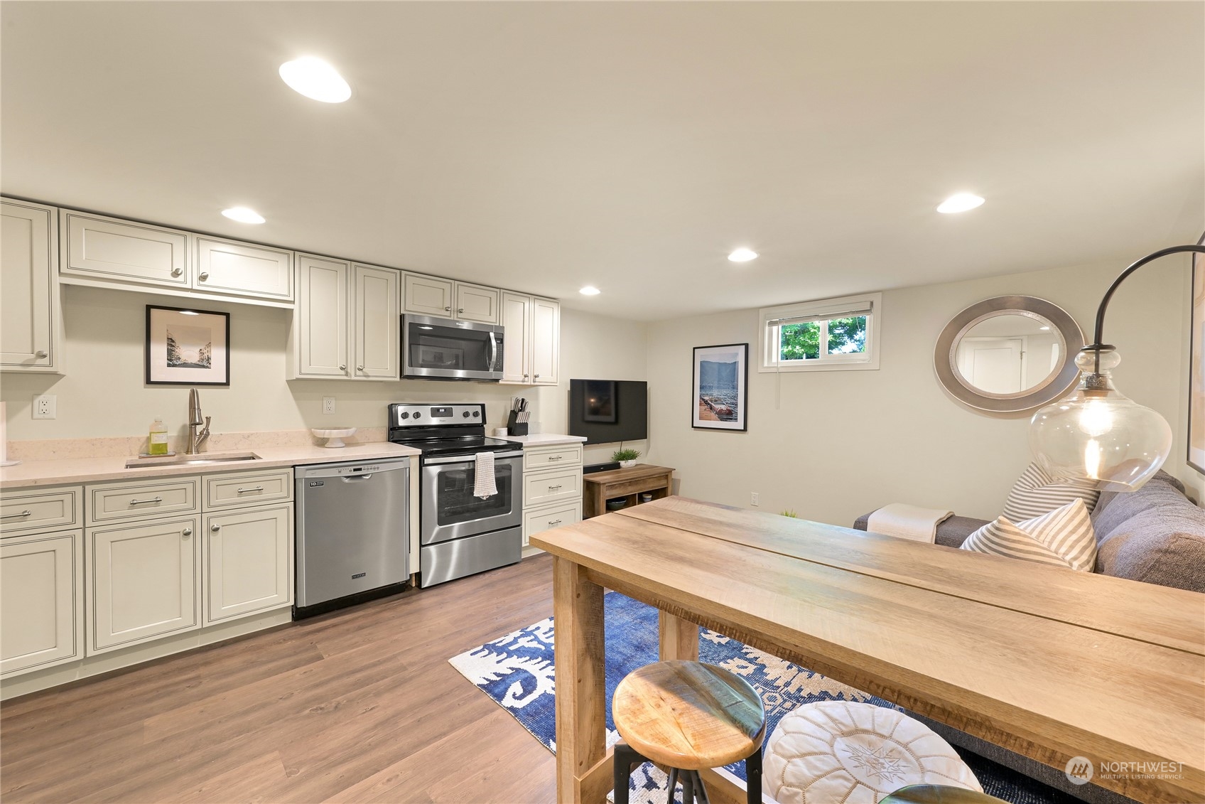 2019 Eldridge Avenue