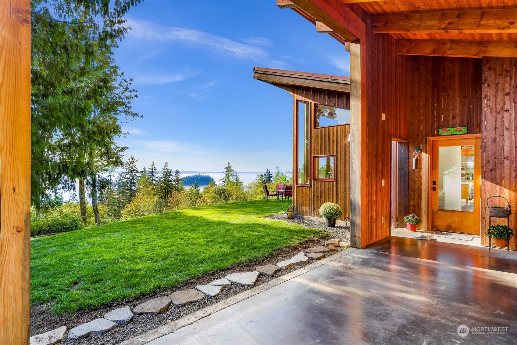 824 Chuckanut Drive
