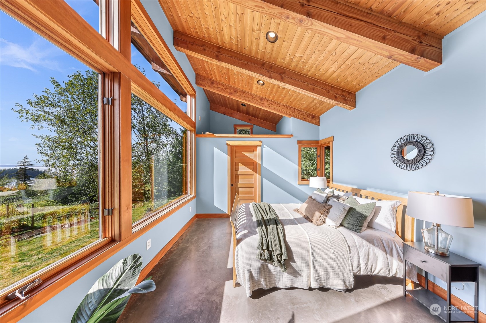 824 Chuckanut Drive