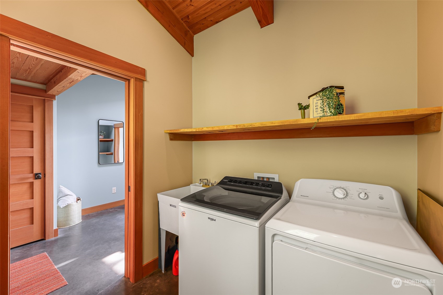 824 Chuckanut Drive