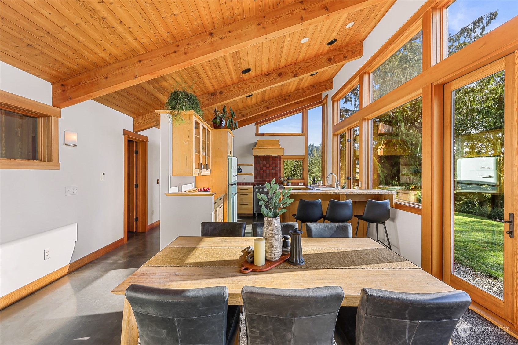 824 Chuckanut Drive