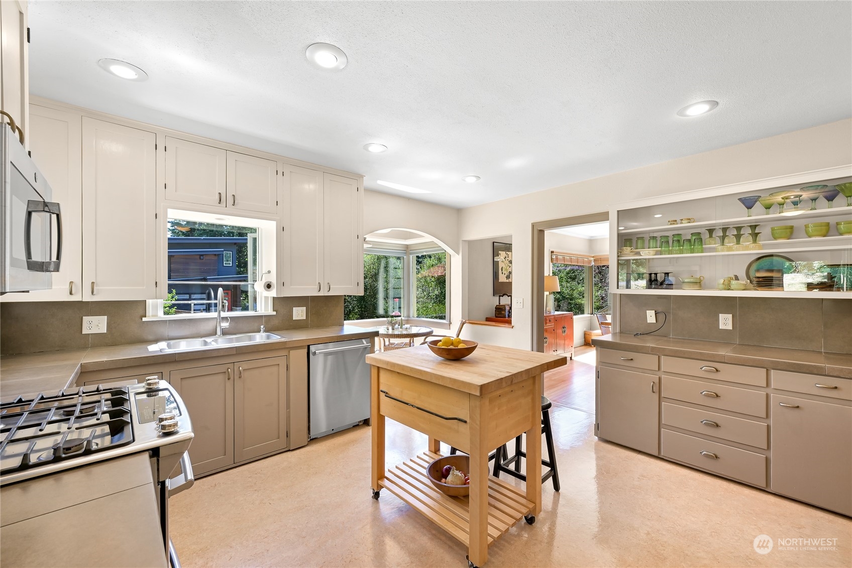 1901 Samish Way