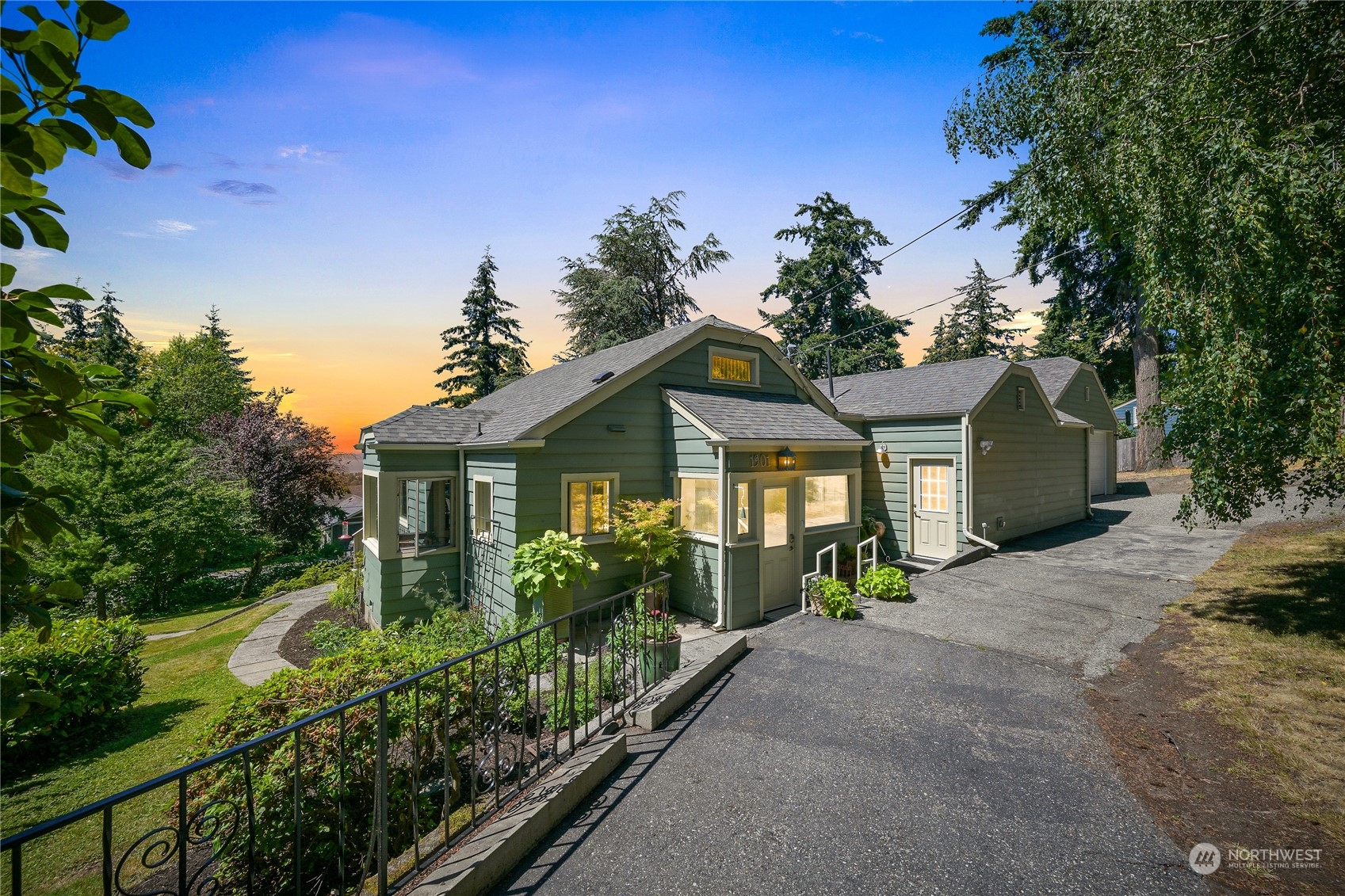 1901 Samish Way