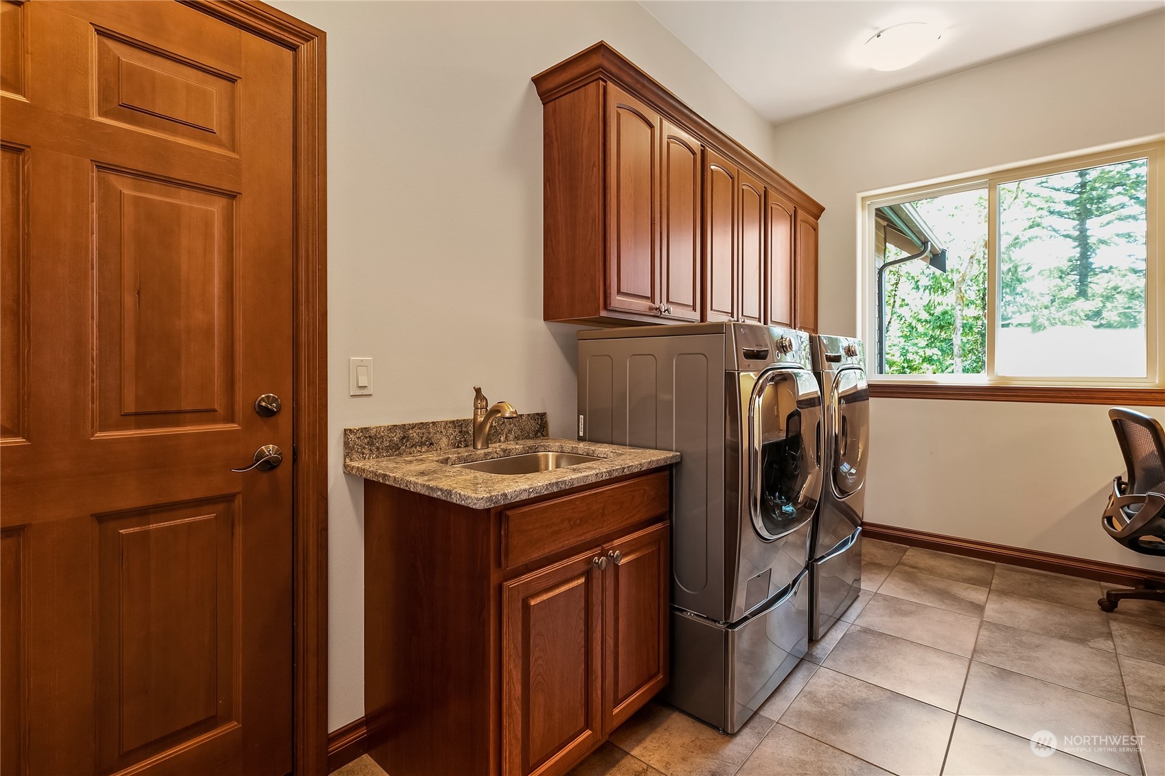 3355 Sheridan Trail