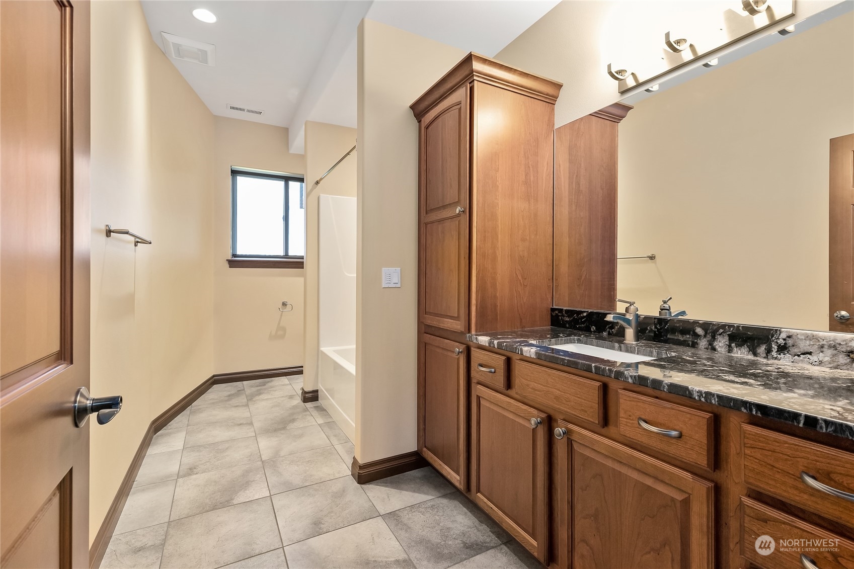 3355 Sheridan Trail