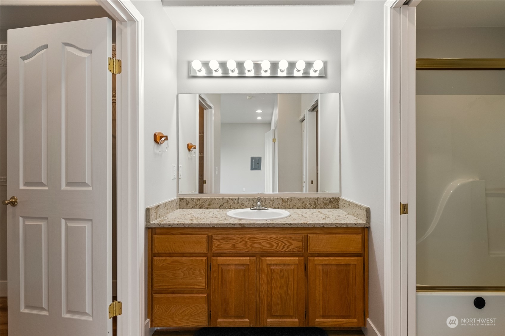 3109 Chandler Parkway
