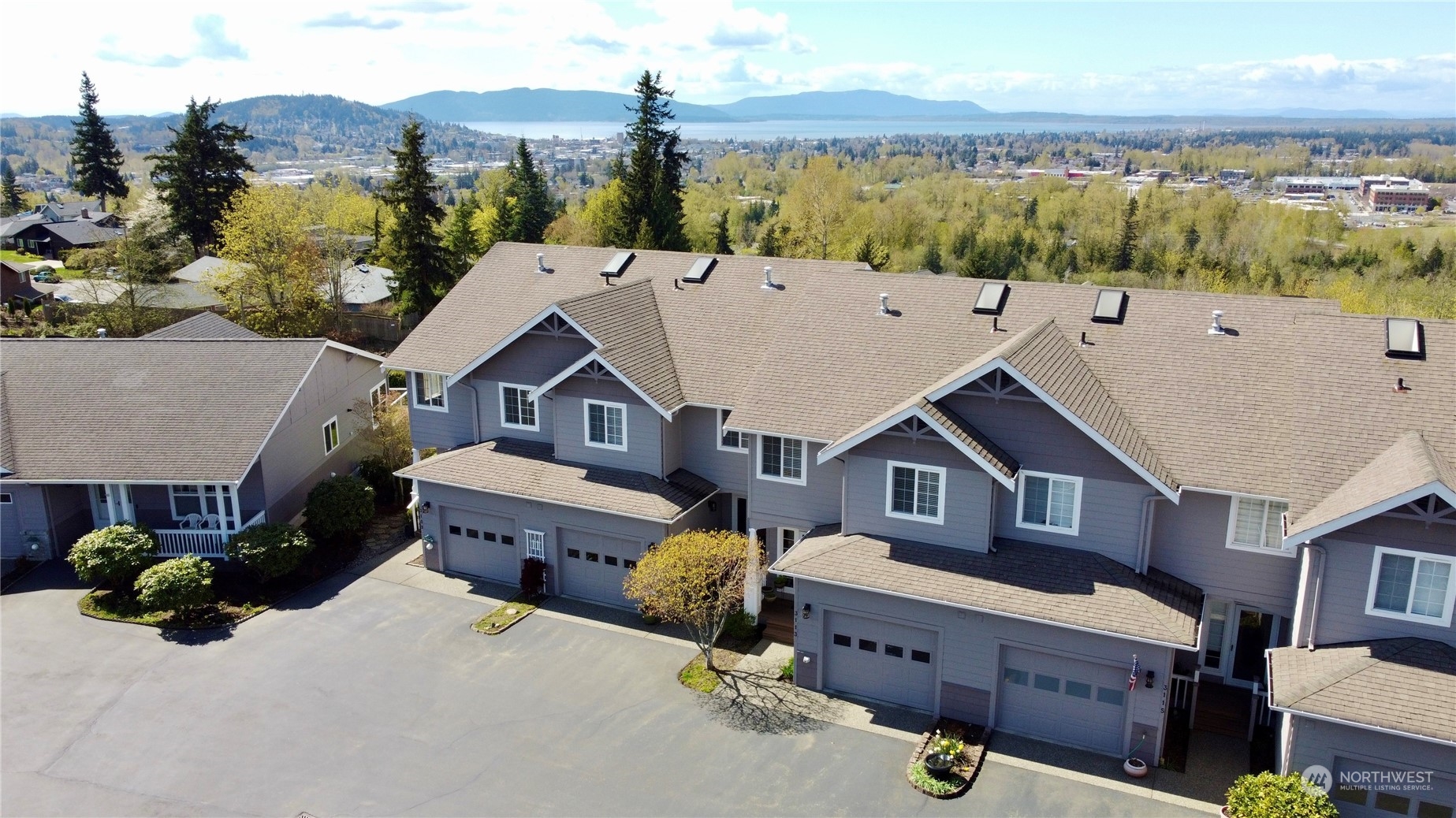 3109 Chandler Parkway