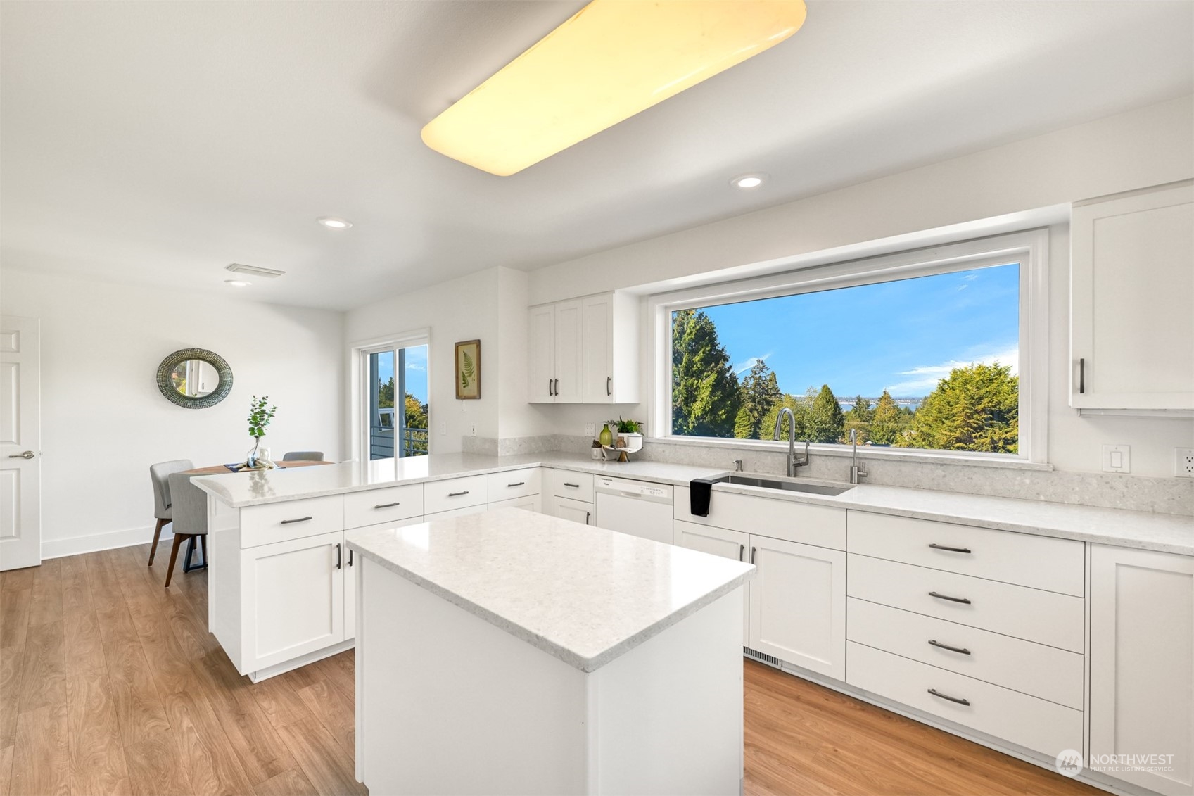 215 Bayside Road