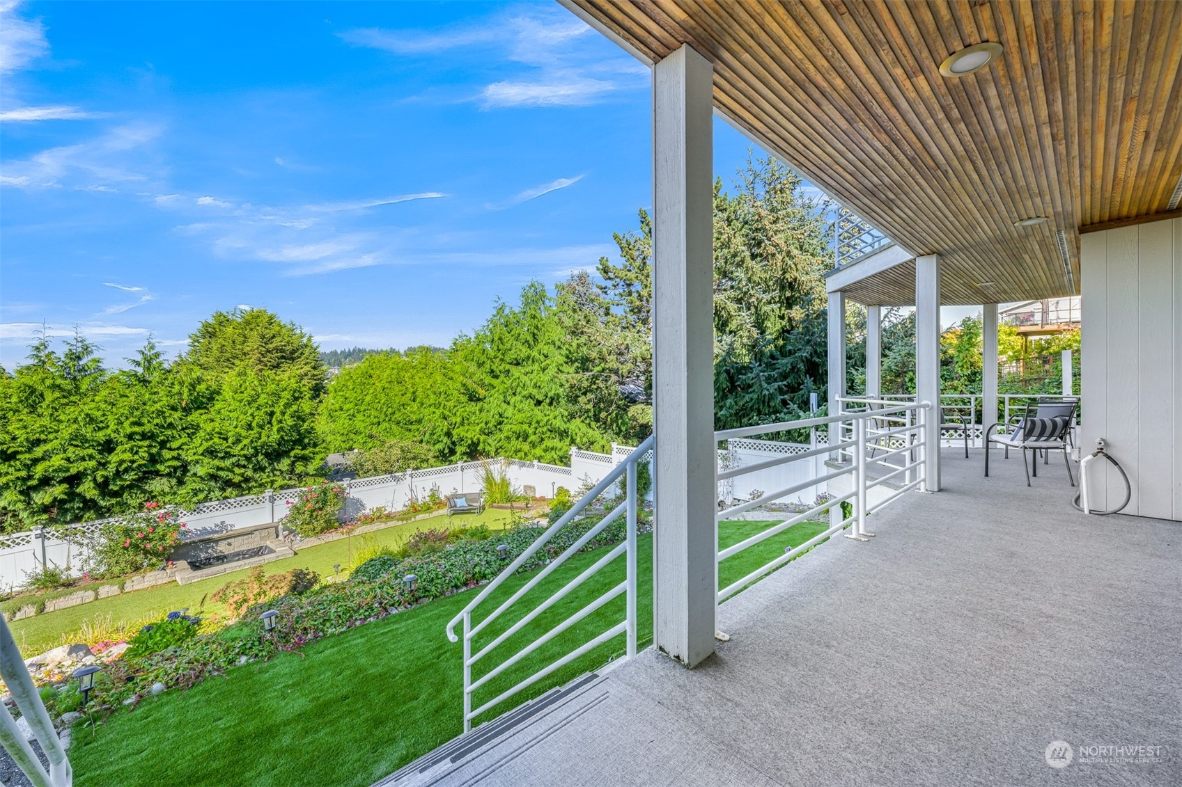 215 Bayside Road
