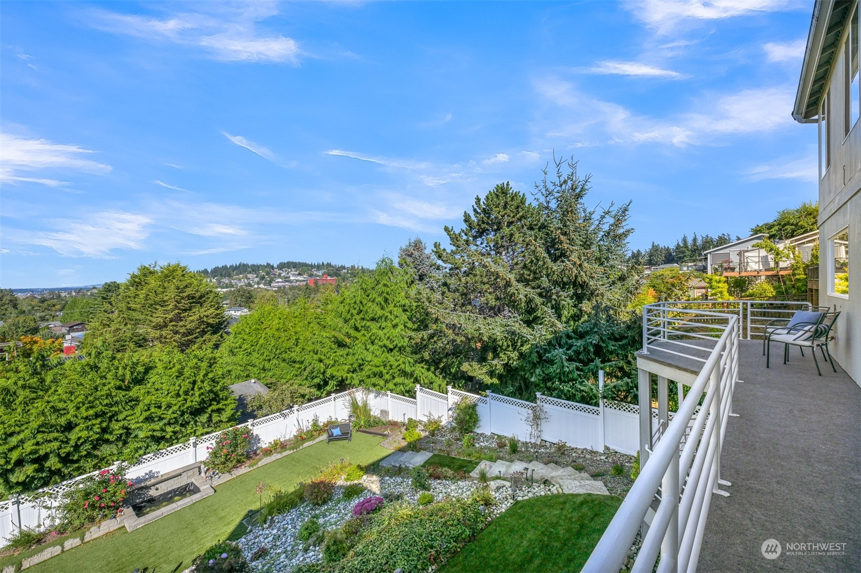 215 Bayside Road