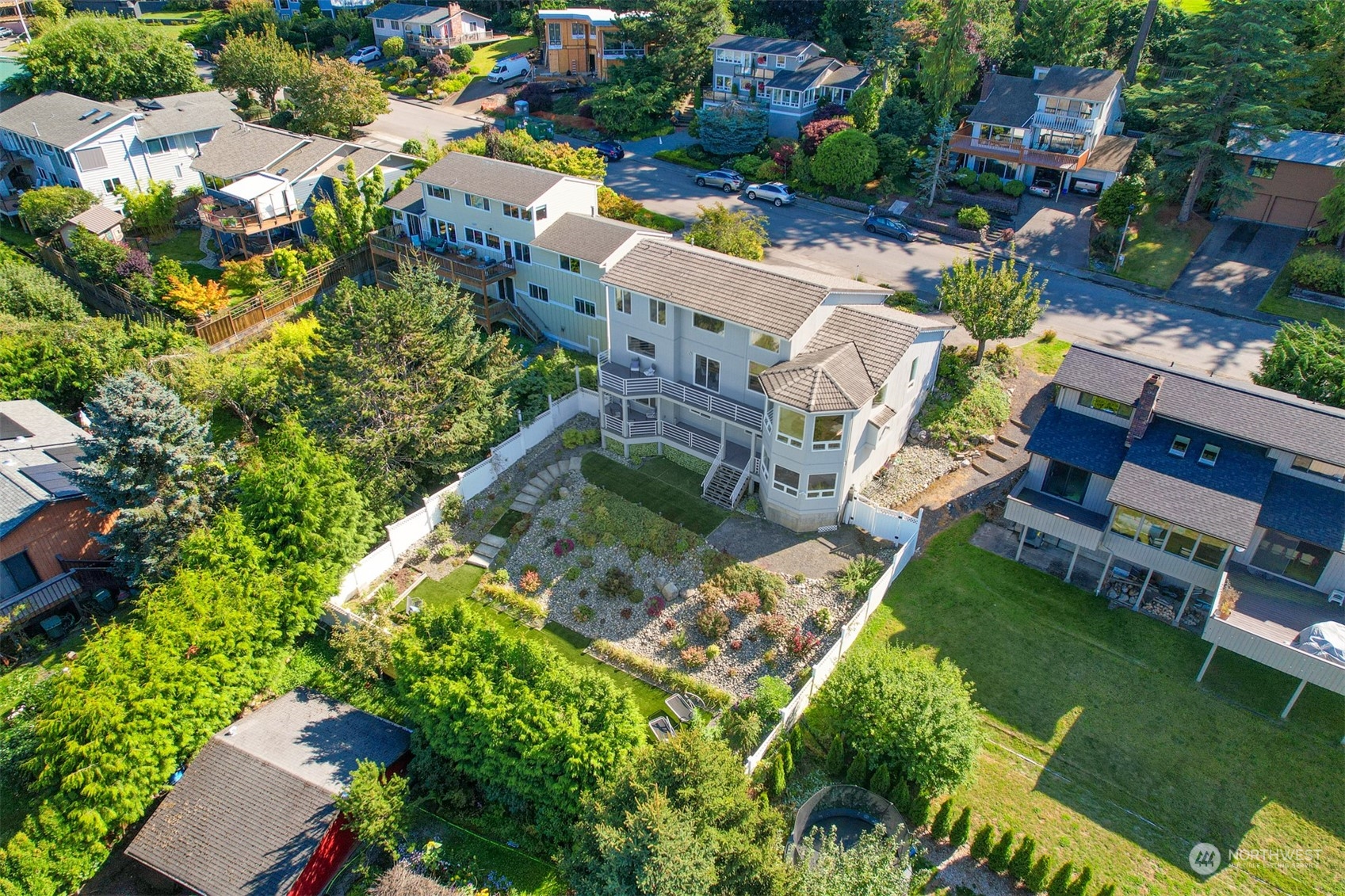 215 Bayside Road