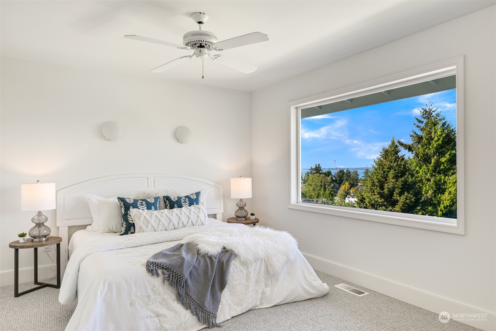 215 Bayside Road