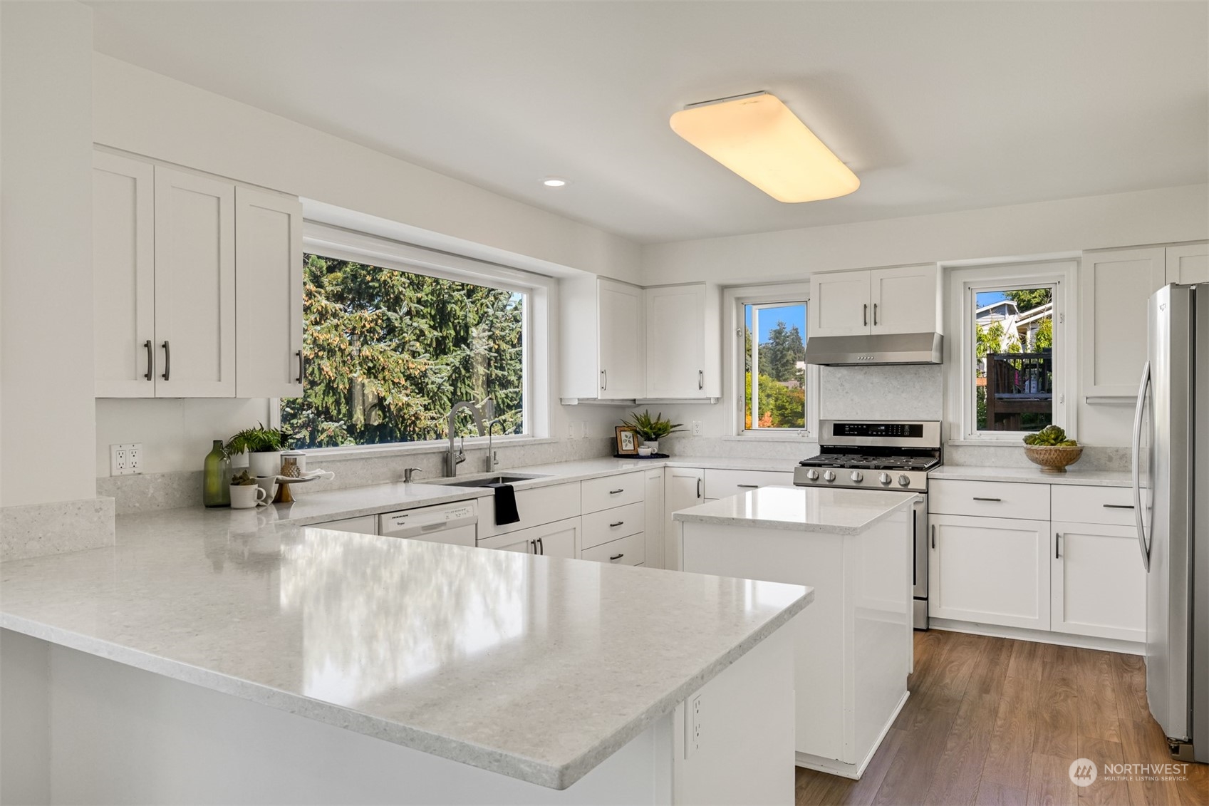 215 Bayside Road