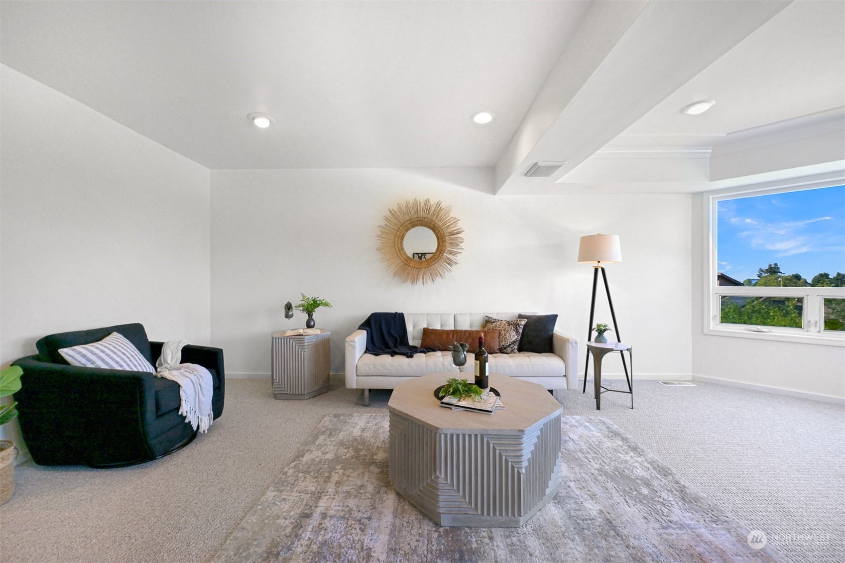 215 Bayside Road