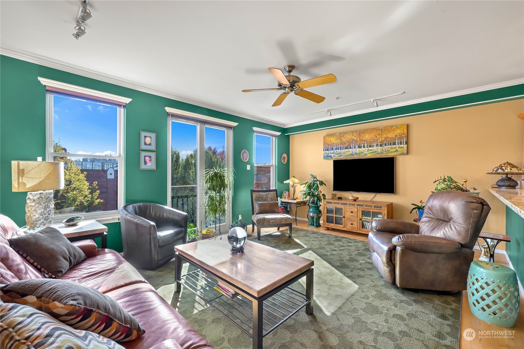 1134 Finnegan Way Unit: 402